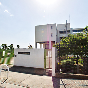 西山本小学校