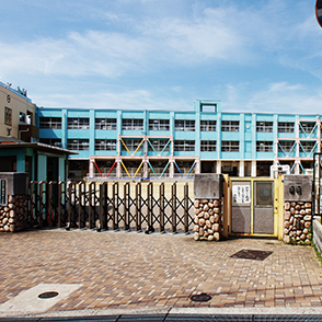 南高安小学校