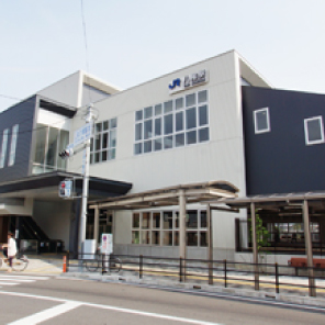 JR関西本線「八尾」駅